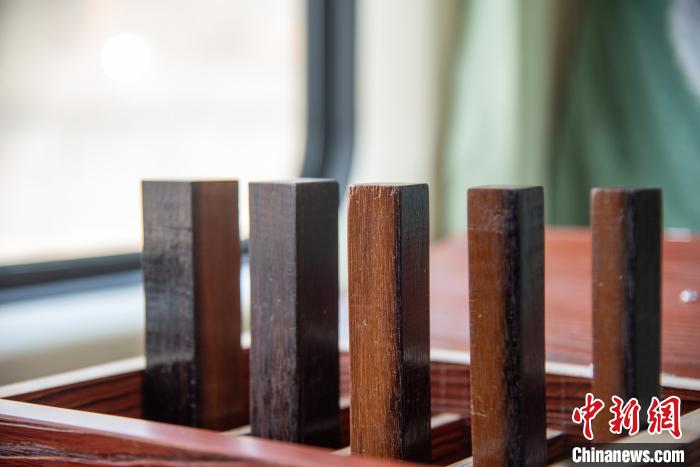 列車運転士も「頭文字D」の藤原拓海にチャレンジ？　広西