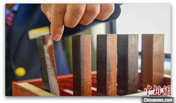 列車運転士も「頭文字D」の藤原拓海にチャレンジ？　広西