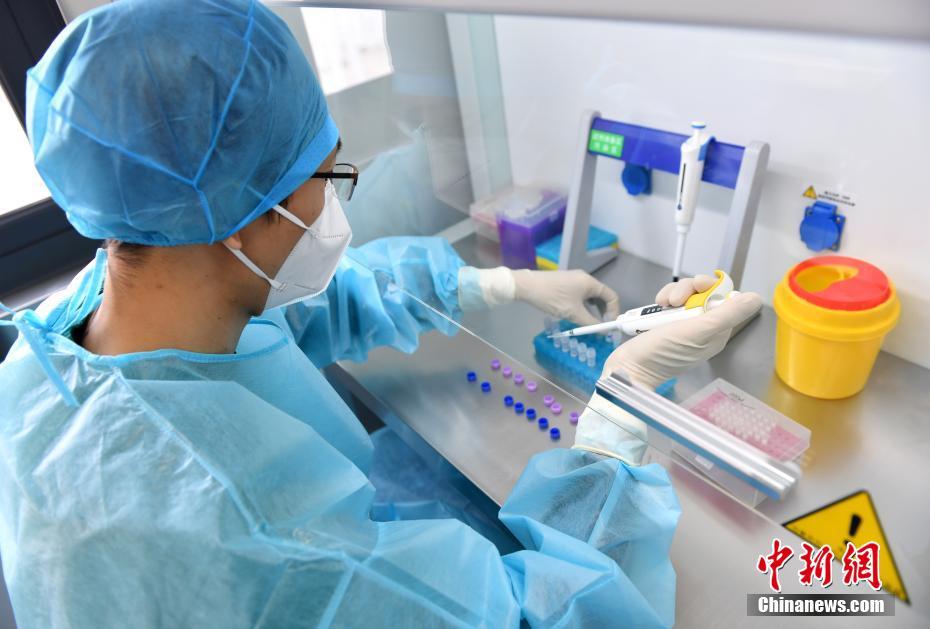 雄安新區(qū)の「移動(dòng)式PCR検査車(chē)両」を訪ねて　河北省