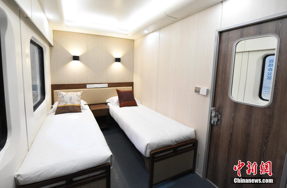 中國初の「パンダ特別列車」とは？　四川省