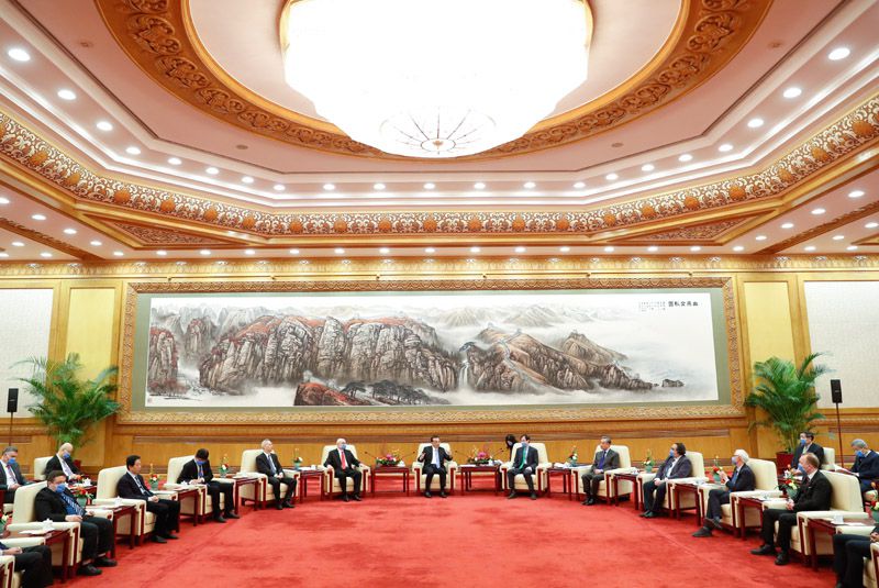 李克強総理、「海外人材誘致制度體系をさらに整備」