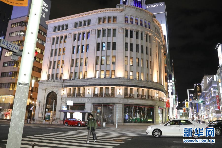 日本の緊急事態(tài)宣言、10都府県で延長