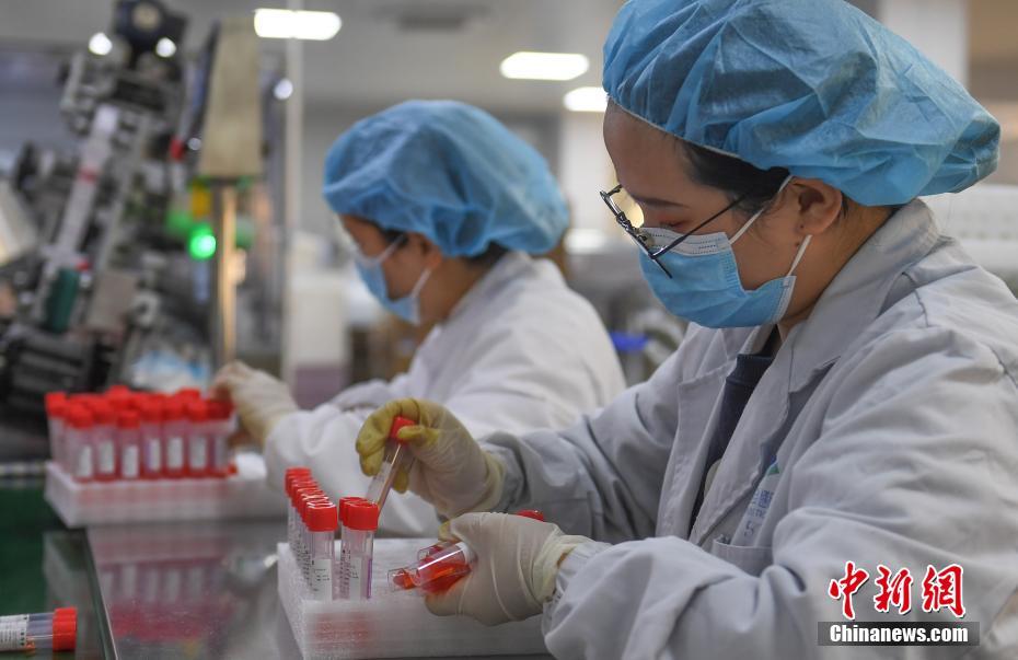 浙江省の民間企業(yè)、春節(jié)連休中もフル稼働 春運(yùn)期間のPCR検査をサポート