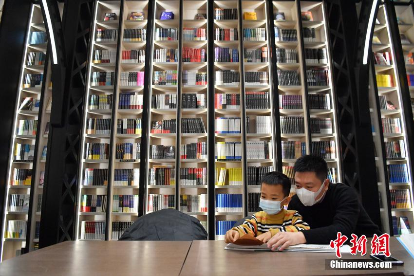 長春に「ネット人気書店」登場　吉林省