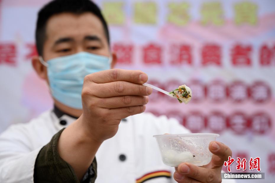 もうすぐ元宵節(jié)！山西省ならではの元宵団子が人気に！