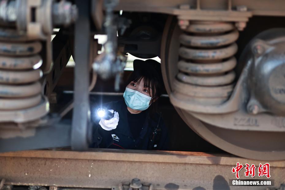 春運をサポートする「列車のドクター」