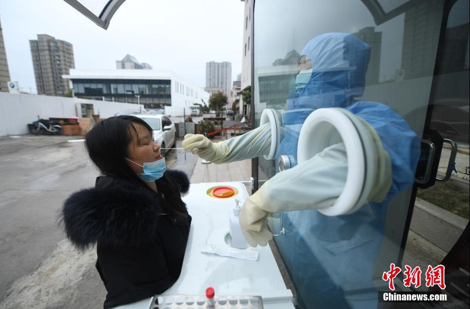 移動式PCR検査検體採取所の使用スタート　浙江省金華