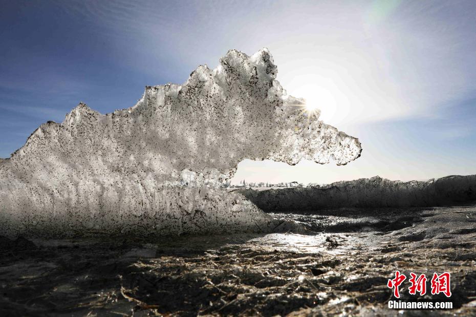 「凍結(jié)期」続く中國大陸部最大の塩湖　青海省