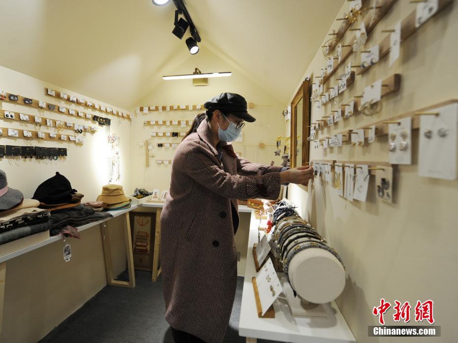 吉林省長春に「シェアクロゼット」登場　買うよりレンタルが若者に人気