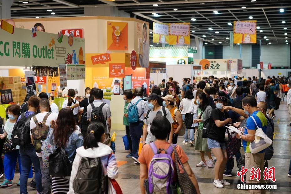 來場者はマスク著用、試食禁止　コロナ下の香港グルメイベント