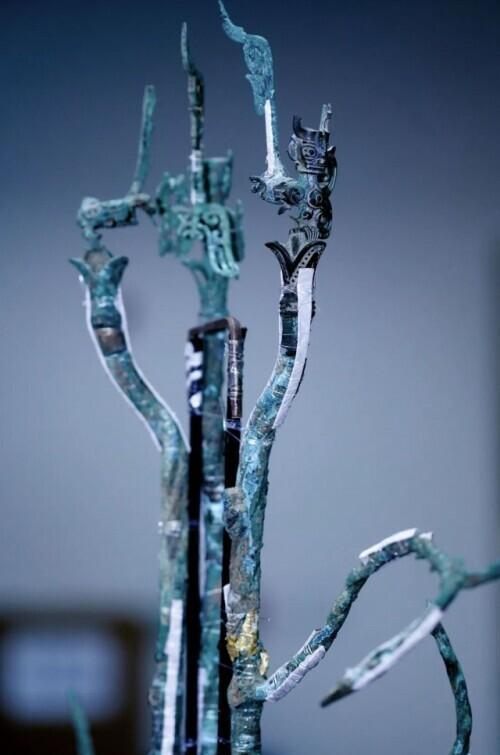 三星堆3號(hào)神樹(shù)が「再生」！神秘的造形が初めて明らかに