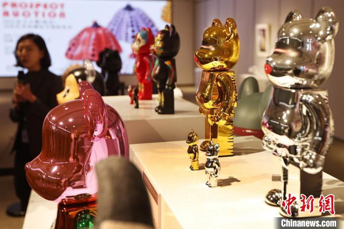 展示されているトイアート作品（撮影?泱波）。