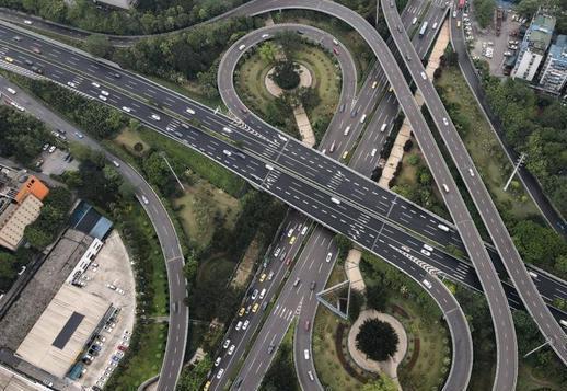 まるでかわいいフクロウ？重慶の立體交差橋が話題！