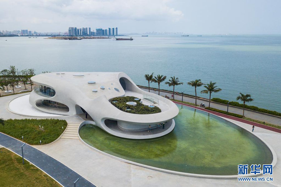 4月13日、?？谑泻？跒长坞?yún)洞図書館（ドローンで撮影?蒲暁旭）。