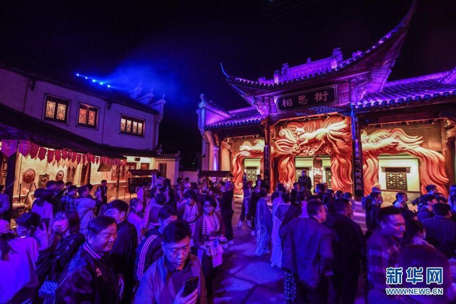 美しく、明るく照らすナイトツアー　浙江省杭州