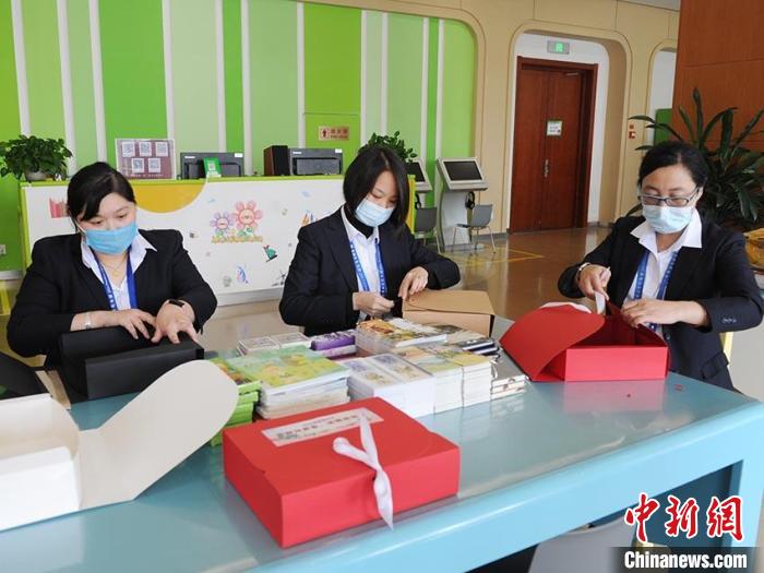 どんな本が入ってる？「図書館版ブラインドボックス」登場　吉林省