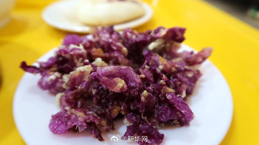 羨ましい??？雲(yún)南大學(xué)の學(xué)食でバラを使った特別メニュー次々登場