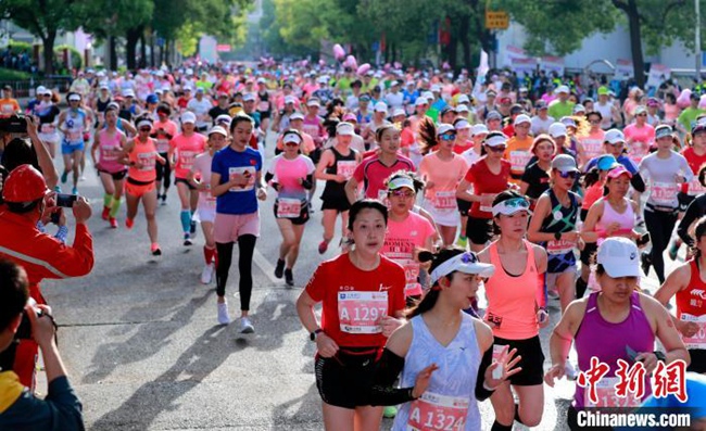 2021年上海國際女子ハーフマラソンマラソンが開催