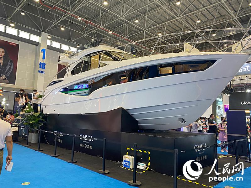 世界の優(yōu)れた消費(fèi)財(cái)が集まる第1回中國(guó)國(guó)際消費(fèi)財(cái)博覧會(huì)