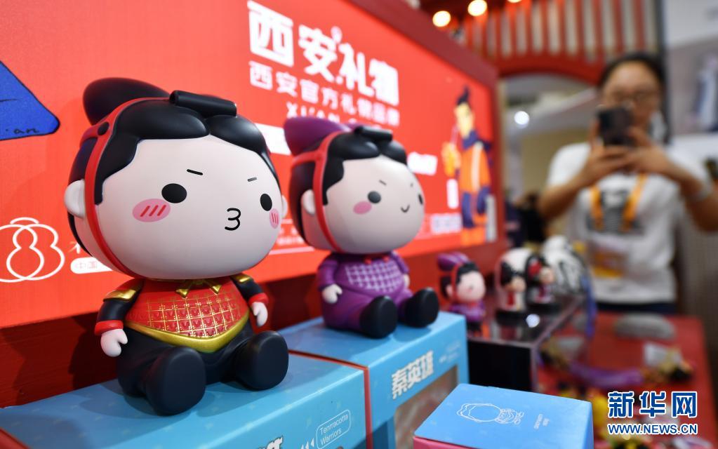 國産品も最新トレンドに！　中國國際消費(fèi)財博覧會