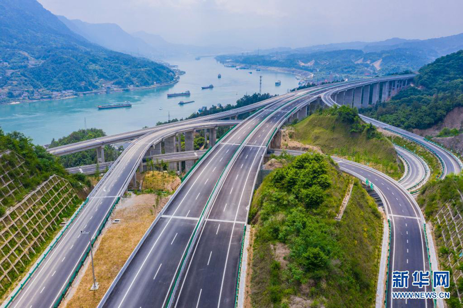 三峽翻壩江北高速道路、開(kāi)通までカウントダウン