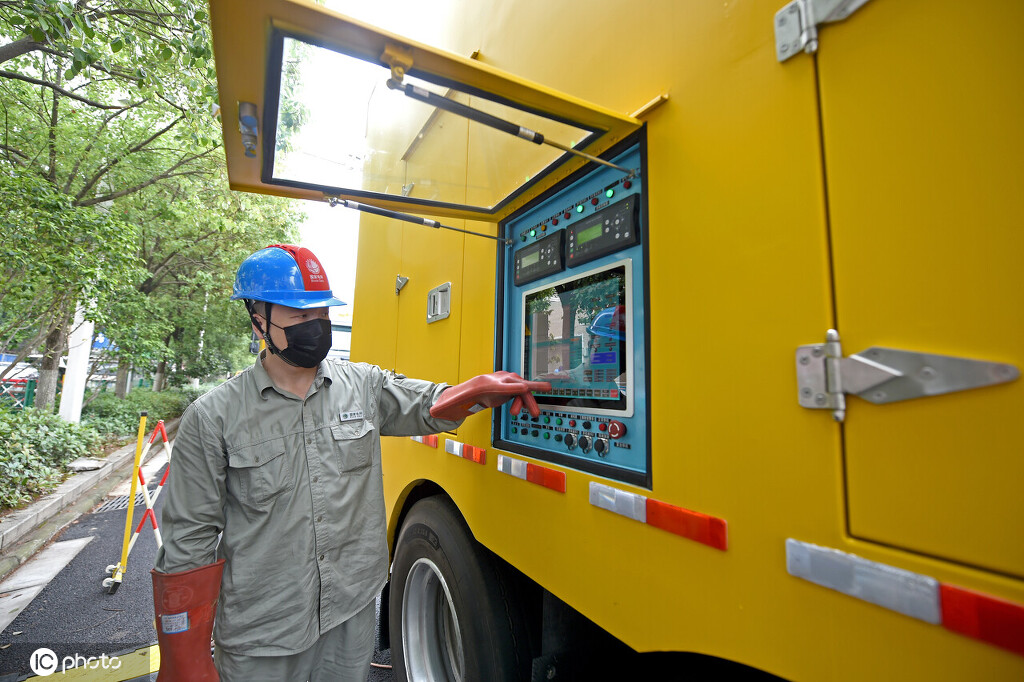 全國初の中圧移動電源車を使用した電力供給　湖北省武漢