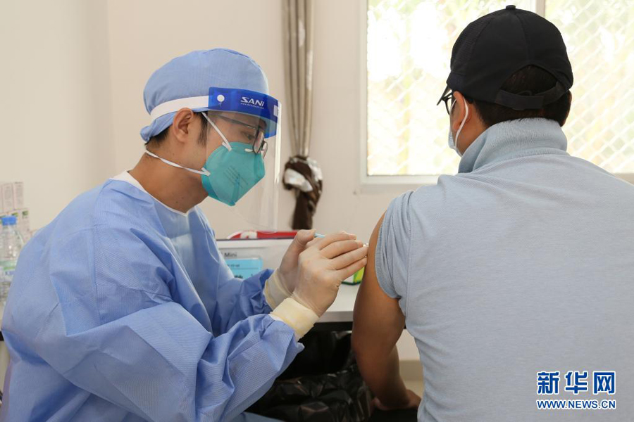 セネガルで現(xiàn)地在住中國人対象にしたワクチン接種「春苗行動」がスタート