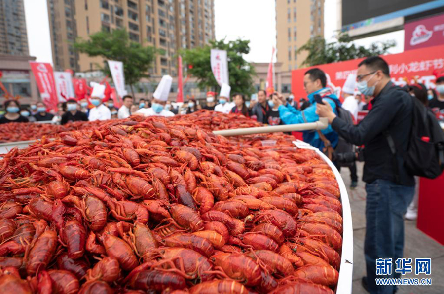 経済を「大きく」動(dòng)かす「小さな」ザリガニ　湖北省監(jiān)利