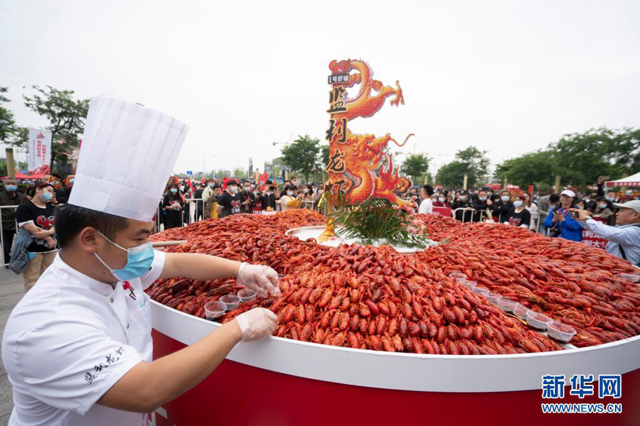 経済を「大きく」動(dòng)かす「小さな」ザリガニ　湖北省監(jiān)利