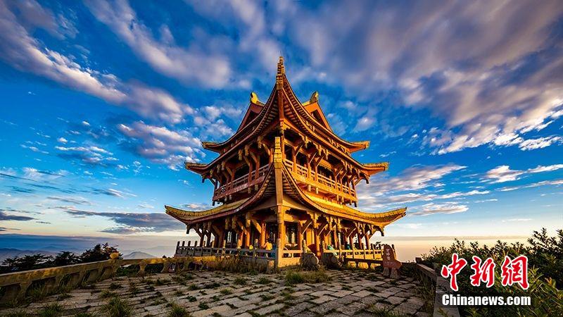 標高3099メートル！峨眉山の最高峰?萬仏頂の一般公開再開へ