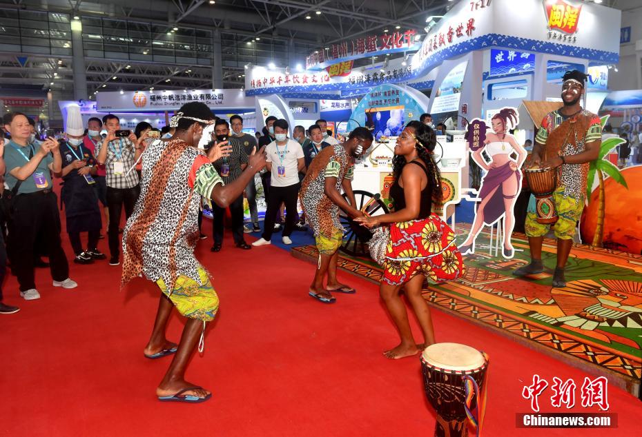 世界最大級のつみれ団子登場！福州國際「漁博會」開幕