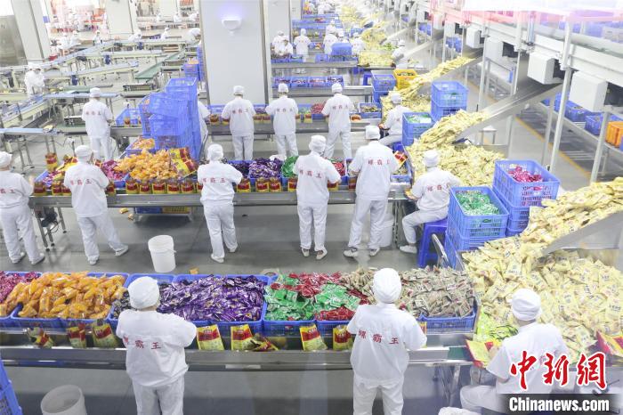 広西のタニシ麺企業(yè)、ネットショッピングイベント「618」に向け準備中