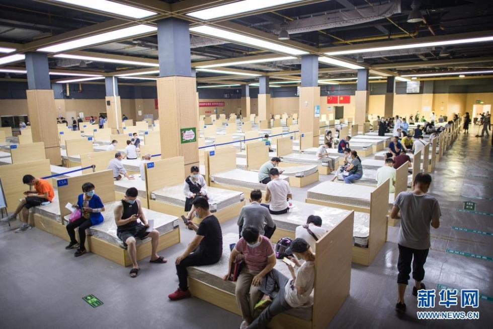 かつてのコロナ臨時醫(yī)療施設(shè)がワクチン接種會場に　湖北省武漢