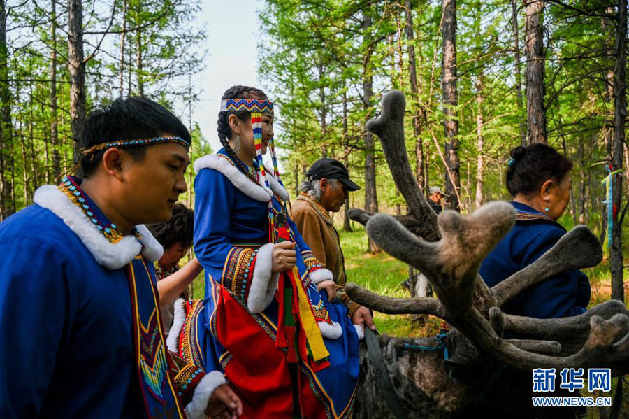 內(nèi)モンゴル敖魯古雅郷に伝わる伝統(tǒng)的な結(jié)婚式
