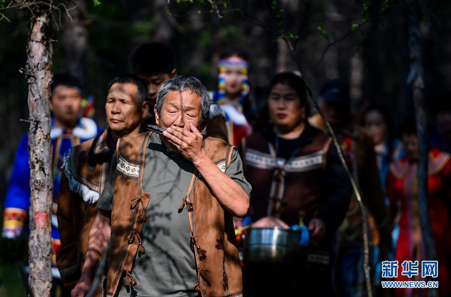 內モンゴル敖魯古雅郷に伝わる伝統的な結婚式