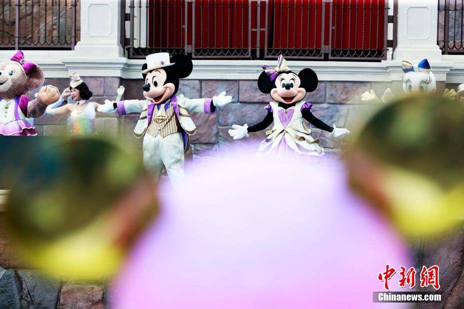 開(kāi)園5周年を迎えた上海ディズニーリゾートでアニバーサリーイベント