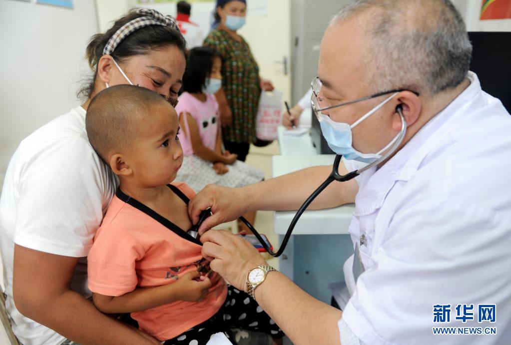 先天性心疾患児を無(wú)料で治療する「天使の旅」活動(dòng)を新疆で展開(kāi)