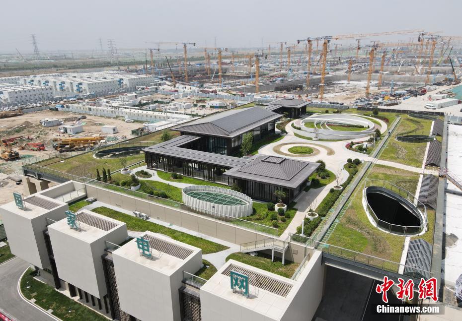 上空から撮影した雄安新區(qū)初となる新たに建設(shè)された220キロボルト変電所（ドローンによる撮影?韓氷）。