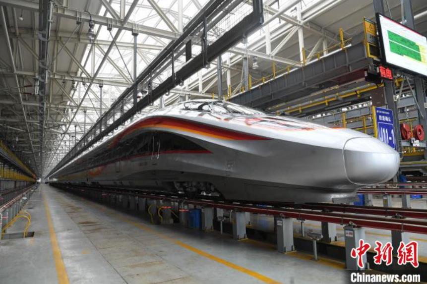 リニューアルした新型高速列車(chē)「復(fù)興號(hào)」公開(kāi)　重慶