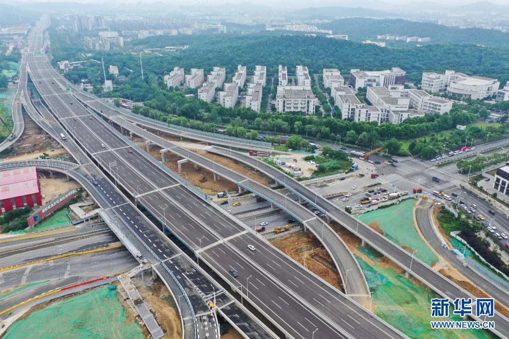 江蘇省初のプレハブ型高架橋が開通