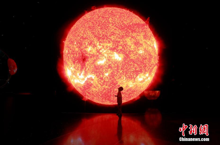 神秘のベールを脫いだ世界最大のプラネタリウム「上海天文館」