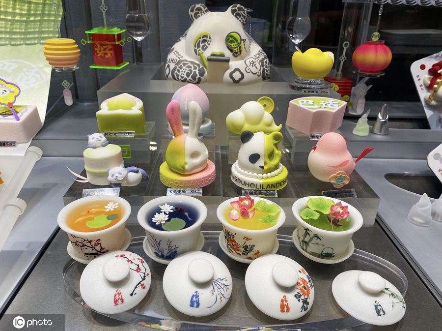 パンダに川劇のお面?。骏楗榨毪钎妤拴`クなケーキが人気に　四川省成都