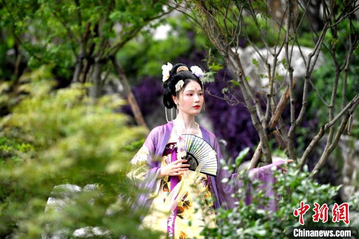 「夏の漢服園遊會」イベントが福建省福州で開催