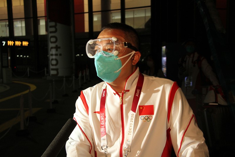 卓球、女子サッカーなど中國五輪選手団第2陣が東京に到著