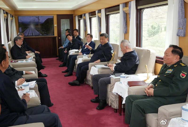 習(xí)近平総書記がチベット自治區(qū)ニンティ市を視察