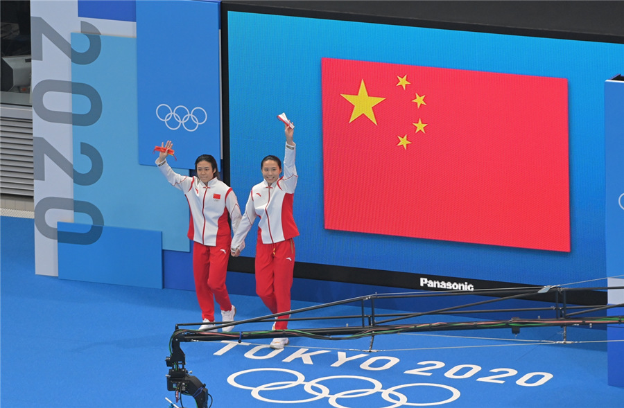 施廷懋（左）、王涵（撮影?王霞光）