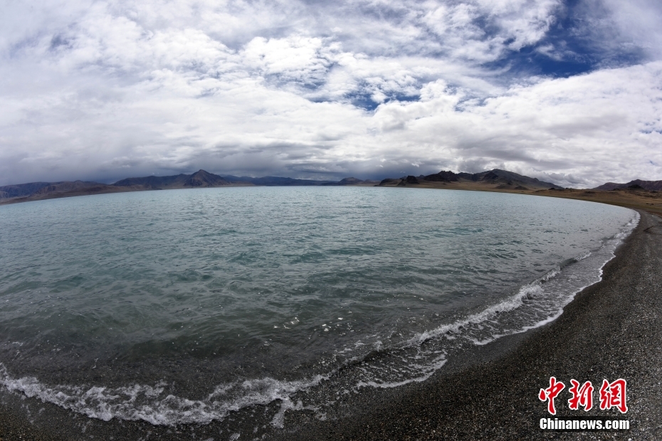 西蔵アリ地區(qū)の美しい高原の塩湖「拉果錯」