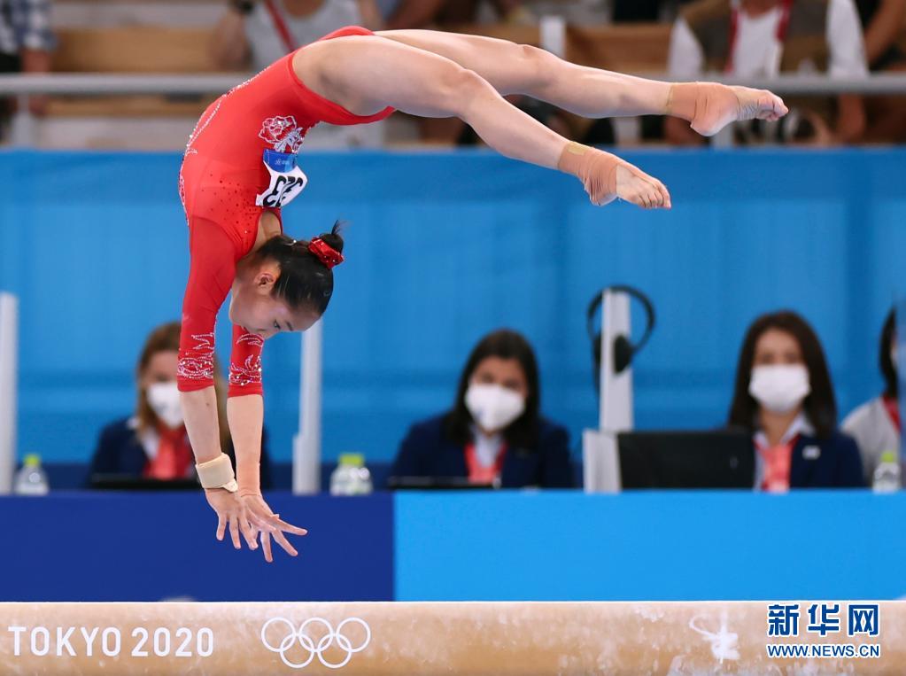 體操女子種目別平均臺(tái)で中國が金銀を獨(dú)占
