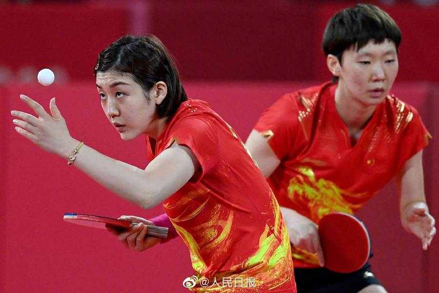 8月4日、試合中の中國(guó)チームのメンバー。