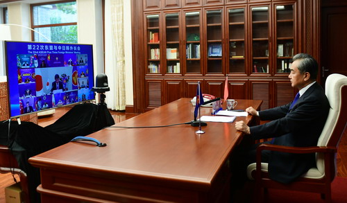 王毅外交部長(zhǎng)がASEANプラス3外相會(huì)議出席　「新型コロナへの防壁を築く」